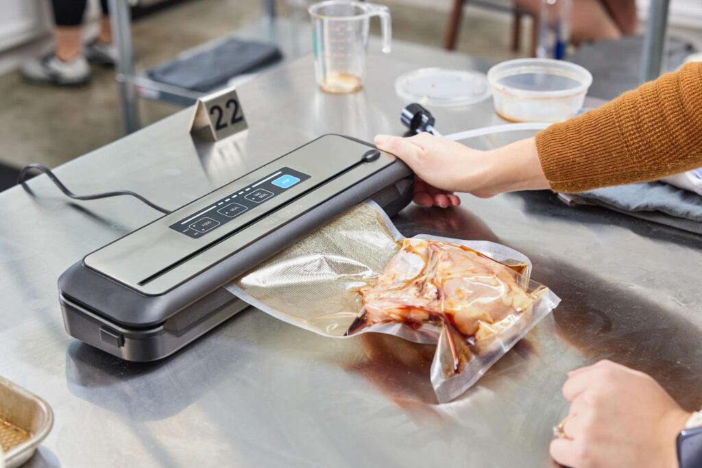 Vacuum Sealing Machines for B2B Use